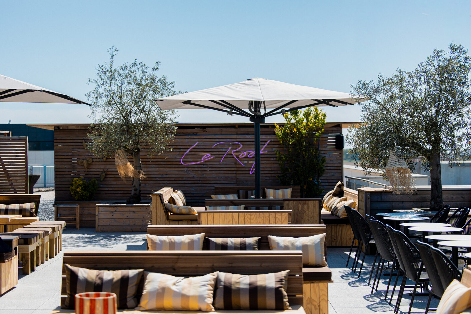 Le Roof — terrasse rooftop