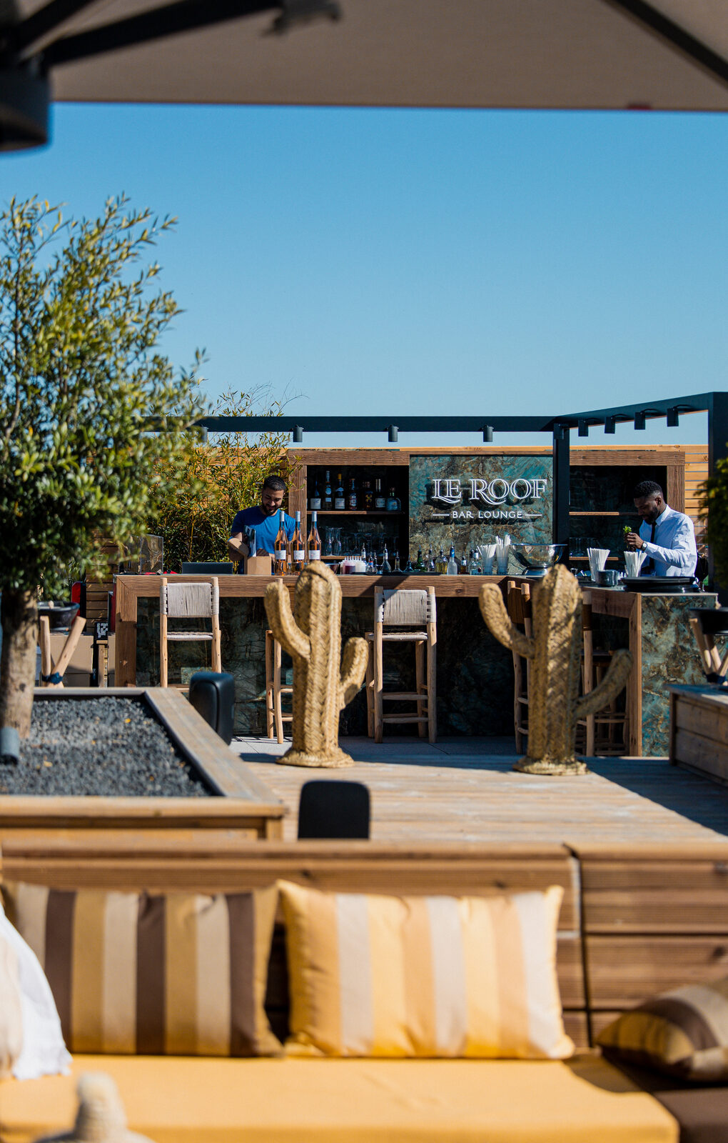 Le Roof — bar lounge